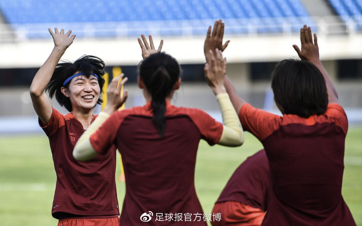 张睿刷新女足国家队最年长出场纪录，不屈精神引领女足未来之路