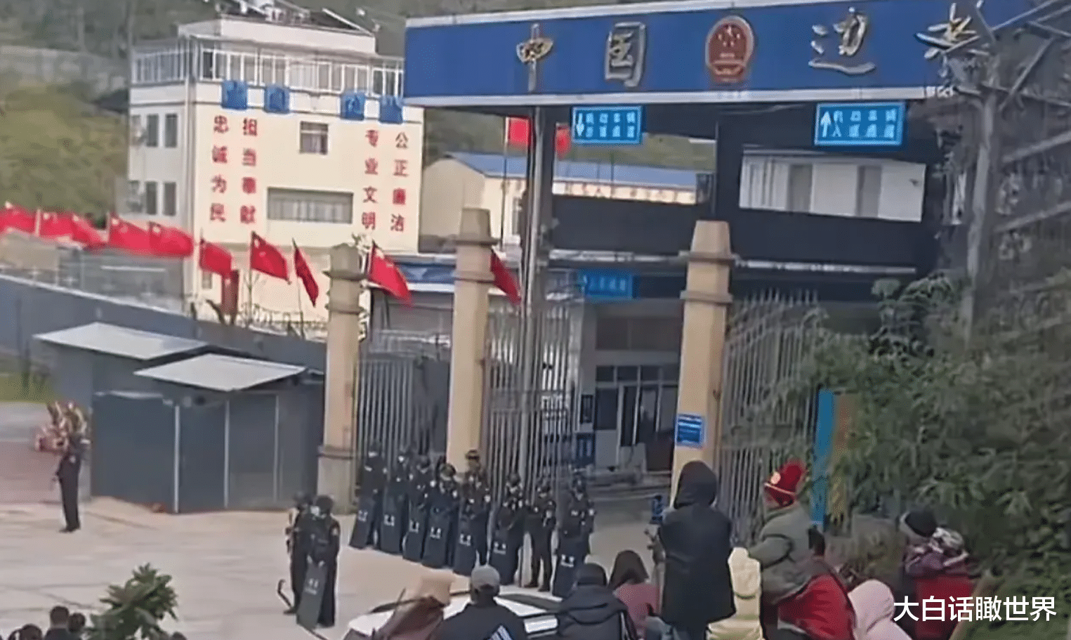中国驻缅甸一领馆遇袭事件，中方坚决谴责