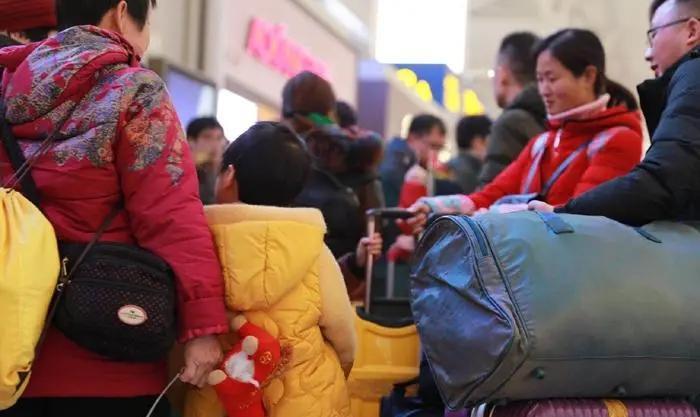 2024免费资料精准一码_媒体评离岗16年还留编制：温情太过了,数据驱动执行设计_macOS15.25.23